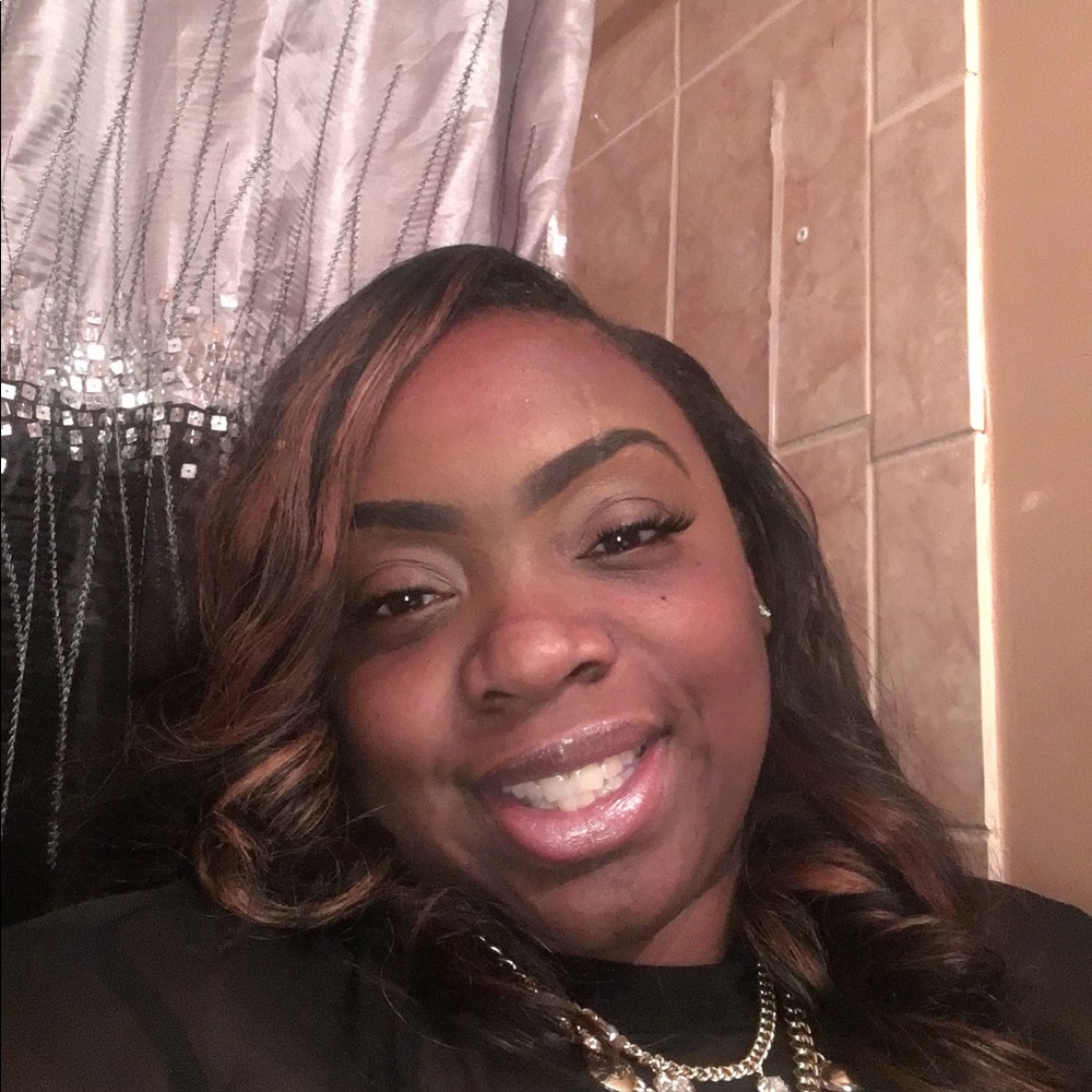 Meet your Posher, Sheena